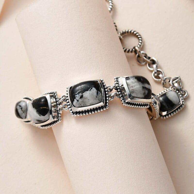 Artisan Crafted White Buffalo Toggle Clasp Bracelet in Sterling Silver (7.25 In) 17.90 ctw