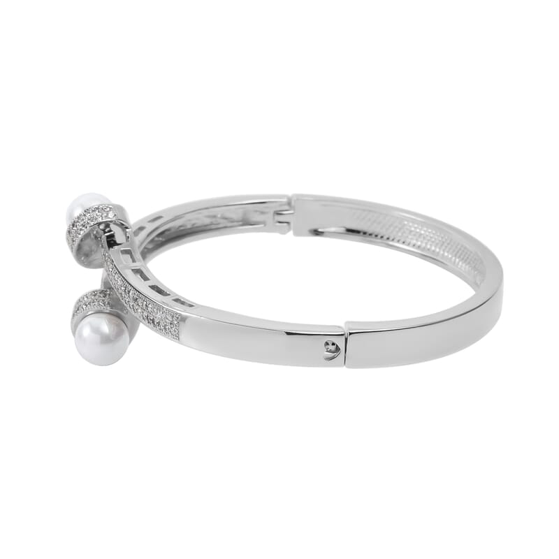 Simulated Pearl and Simulated Diamond Bypass Bangle Bracelet in Silvertone (7.0 In) 1.00 ctw
