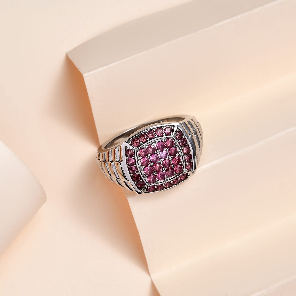Lotus Garnet Men's Ring in Stainless Steel (Size 10.0) 1.30 ctw image number 1