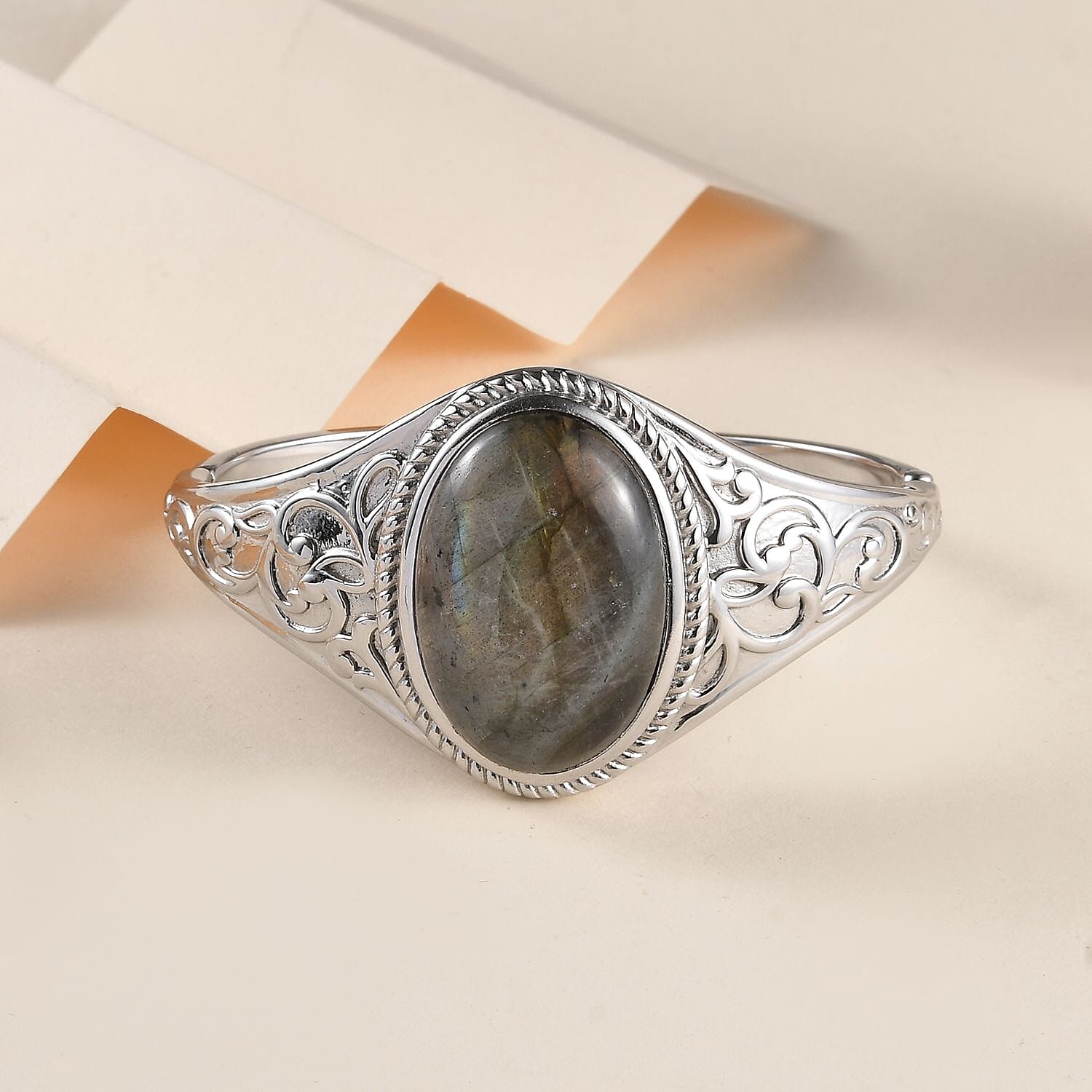 Malagasy Labradorite Bangle Bracelet in Stainless Steel (6.50 In) 33.50 ctw