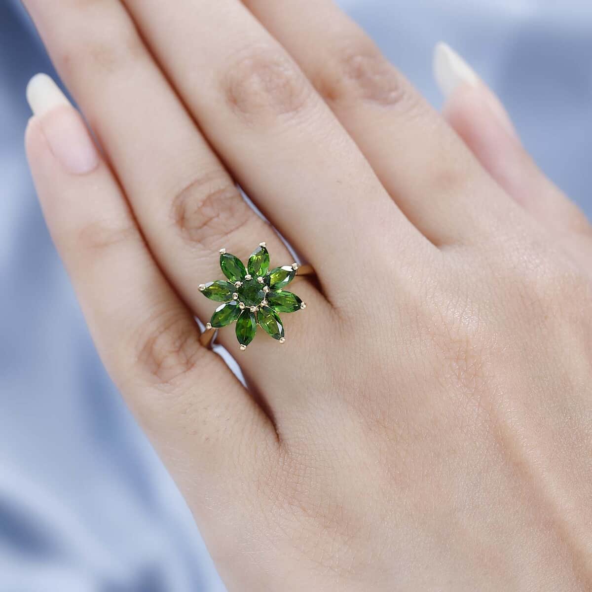 Chrome Diopside Floral Ring in Vermeil Yellow Gold Over Sterling Silver (Size 6.0) 2.15 ctw image number 2