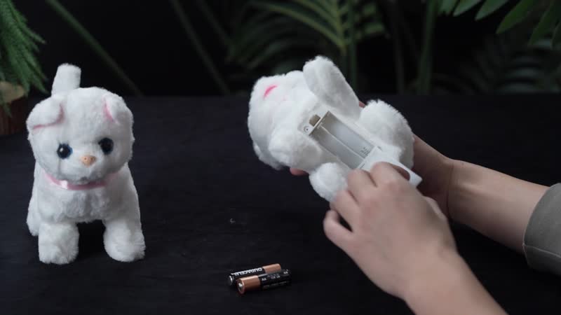 White and Pink Electric Plush Dog- 2pcs Set (7.48"x6.3"x3.93") (2xAA Battery Not Included)