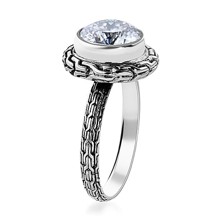 Round / 10 - Product card gallery slide 4 (10177139835193)