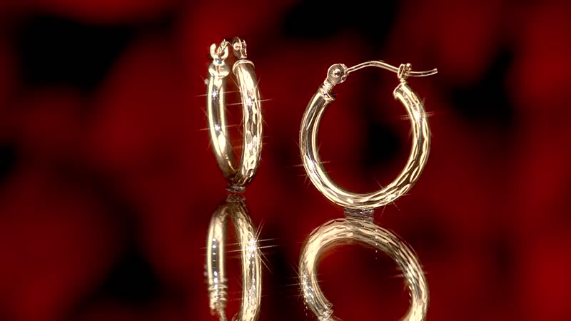 14K Yellow Gold Diamond-Cut Hoop Earrings 0.95 Grams