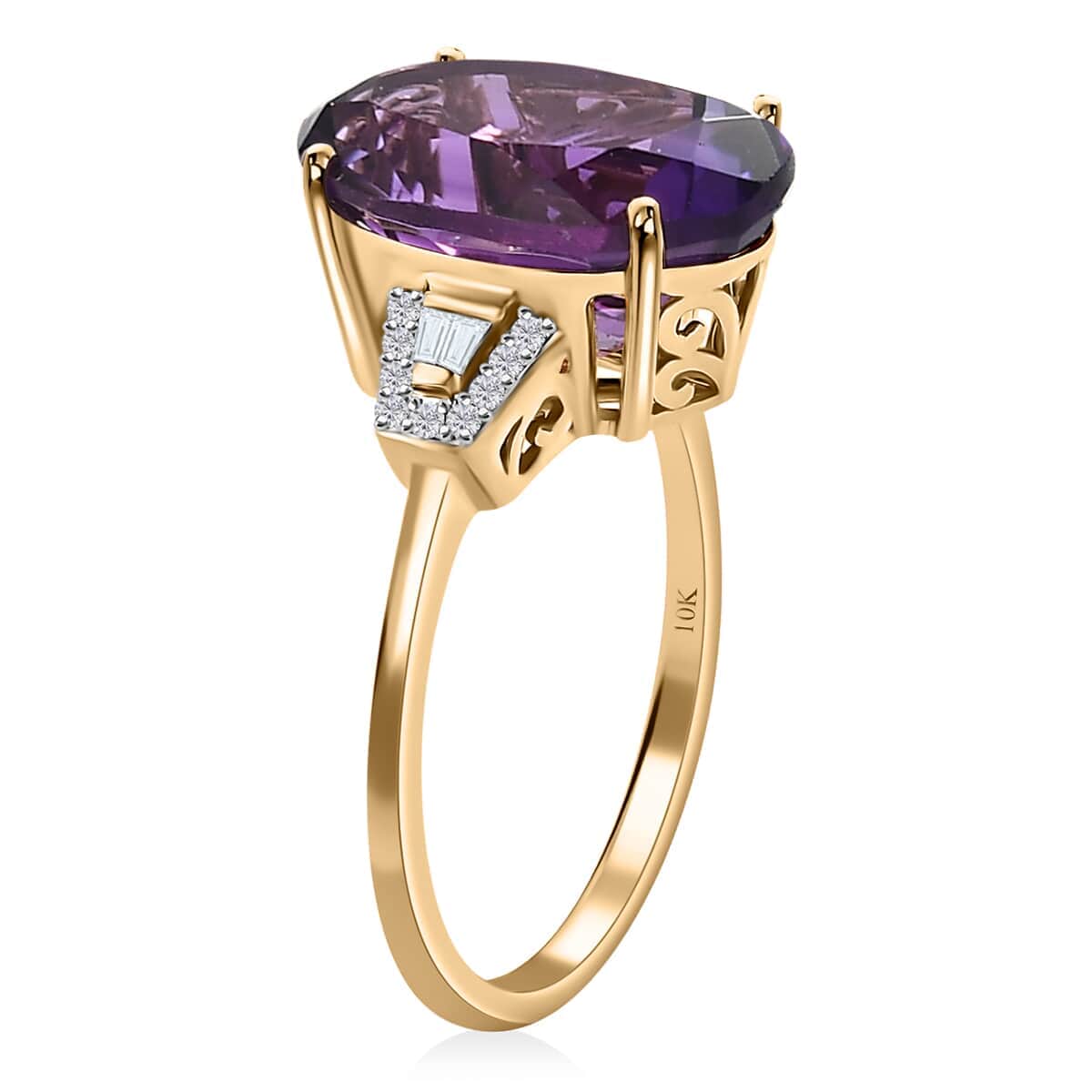 Luxoro 10K Yellow Gold AAA Zambian Amethyst and Diamond Ring 5.60 ctw image number 4