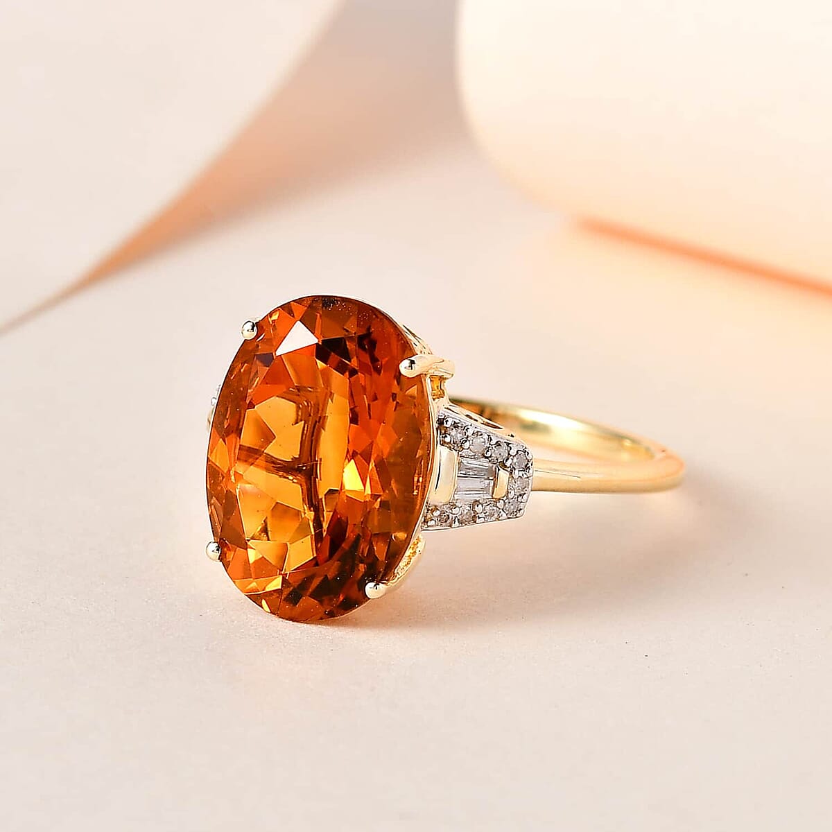 Luxoro 10K Yellow Gold AAA Serra Gaucha Citrine and Diamond Ring (Size 9.0) 5.60 ctw image number 1