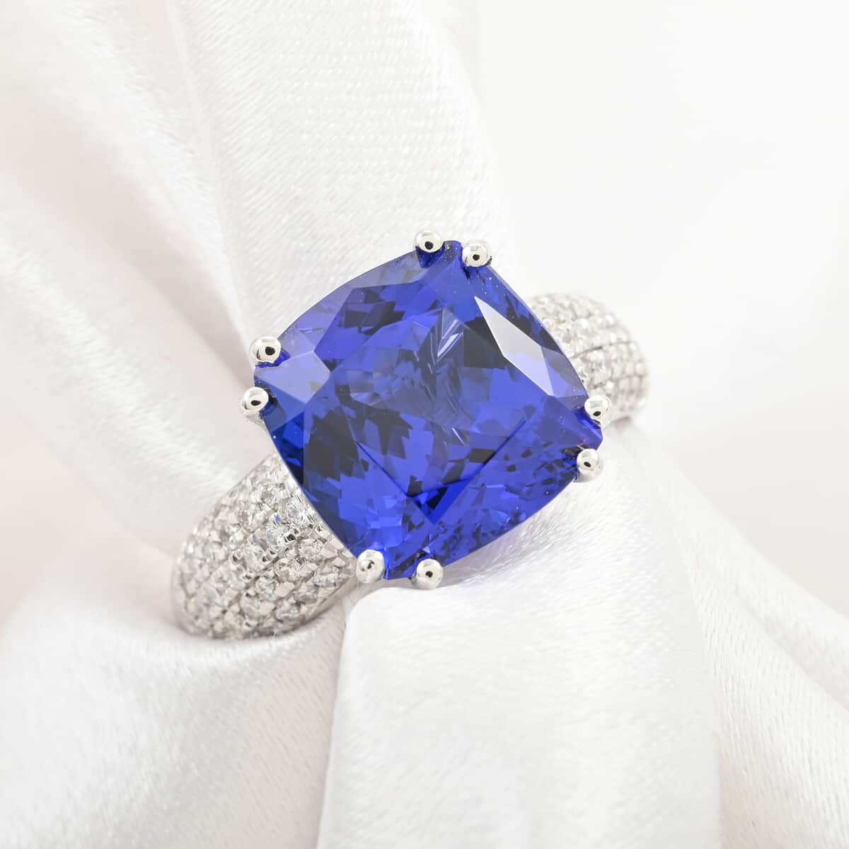 Certified and Appraised Rhapsody 950 Platinum AAAA Tanzanite and E-F VS Diamond Ring (Size 6.0) 9 Grams 5.00 ctw image number 1