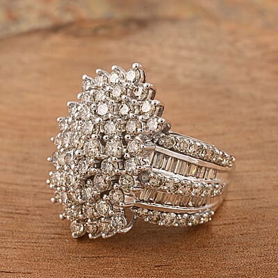 Diamond SI 4.00 ctw Cluster Ring in 10K White Gold (Size 7.0) 7.50 Grams