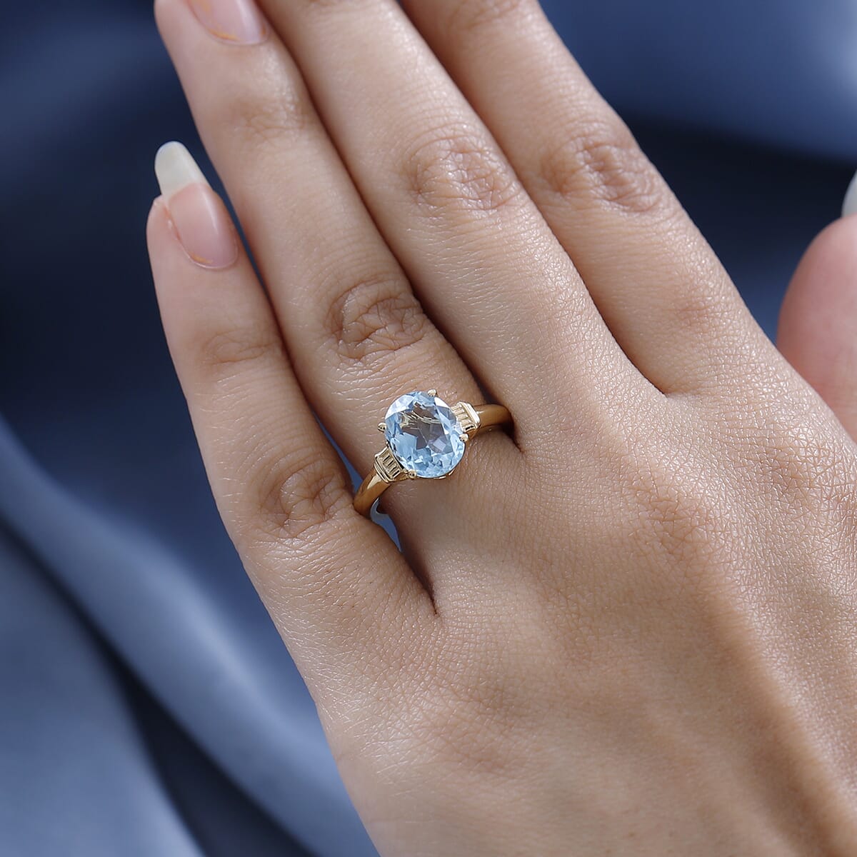 Sky Blue Topaz Solitaire Ring in Vermeil Yellow Gold Over Sterling Silver (Size 6.0) 3.35 ctw image number 2