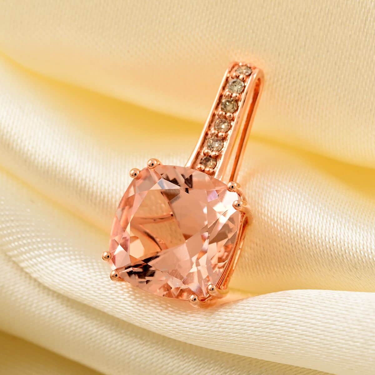 Certified and Appraised Luxoro 14K Rose Gold AAA Marropino Morganite and G-H I2 Diamond Pendant 3.75 ctw image number 1
