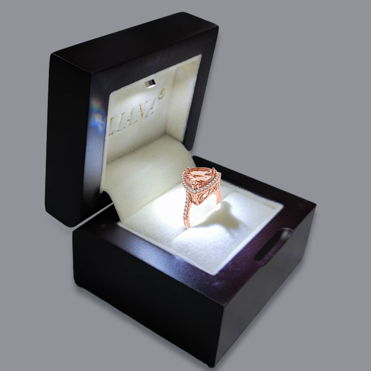 Certified and Appraised Iliana 18K Rose Gold AAA Marropino Morganite and G-H SI Diamond Halo Ring 4.85 Grams 5.75 ctw image number 6