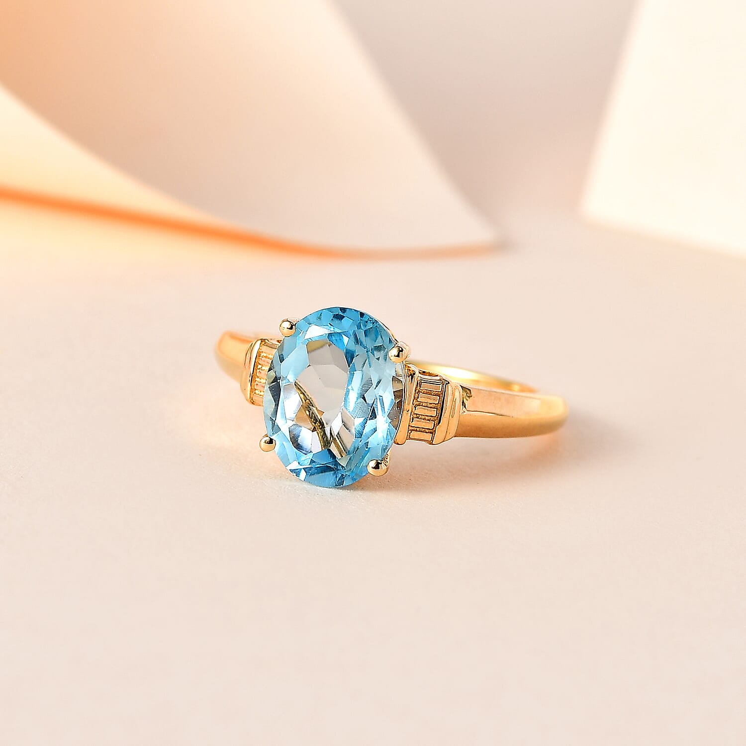 Sky Blue Topaz / 6
