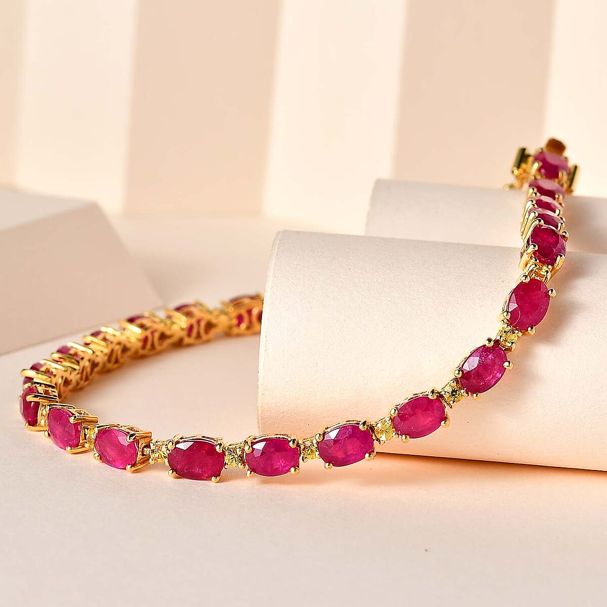 Niassa Ruby (FF) and Yellow Sapphire Bracelet in Vermeil Yellow Gold Over Sterling Silver (6.50 In) 19.75 ctw image number 1