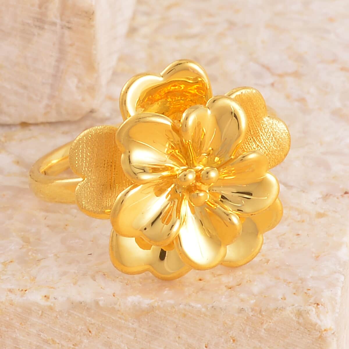 24K Yellow Gold Electroform Floral Ring (Size 7.0) 2.05 Grams image number 1