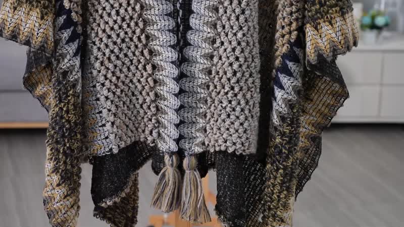 Grey Color Zigzag Pattern Knitted Shawl (51.18"x39.37")