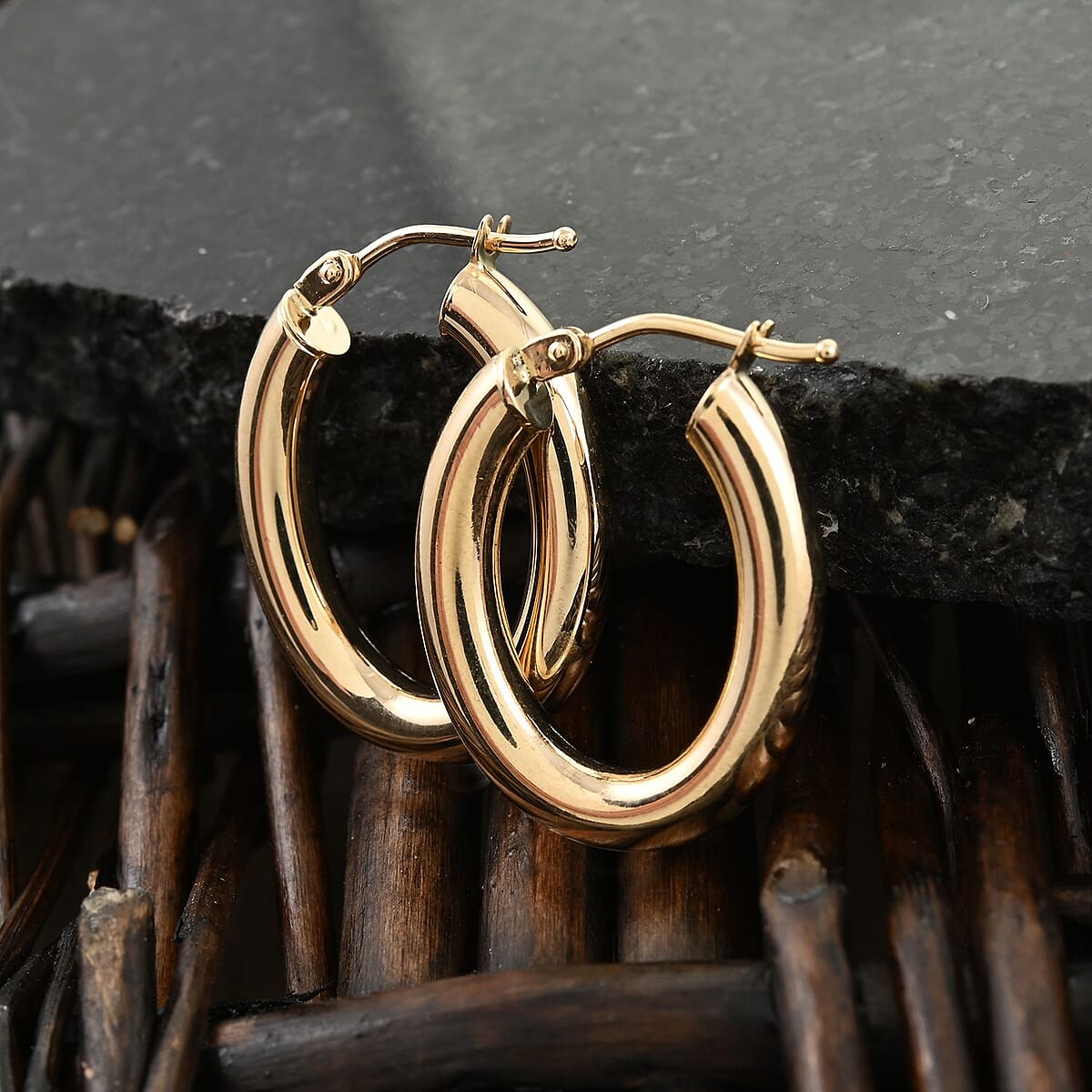 Vicenza Oval Italian 14K Yellow Gold Hoop Earrings 1.50 Grams image number 1