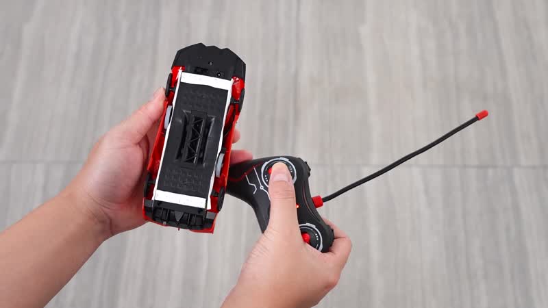 Black Remote Control Racing Wall Climbing Rechargeable Stunt Car (2xAA Battery Not Included)