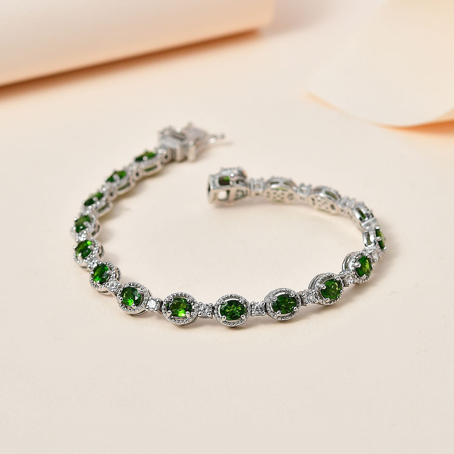 Chrome Diopside and White Zircon Bracelet in Platinum Over Sterling Silver (8.00 In) 8.90 ctw