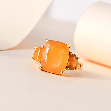 Cushion / 10 - Product card gallery slide 2 (10177145831737)