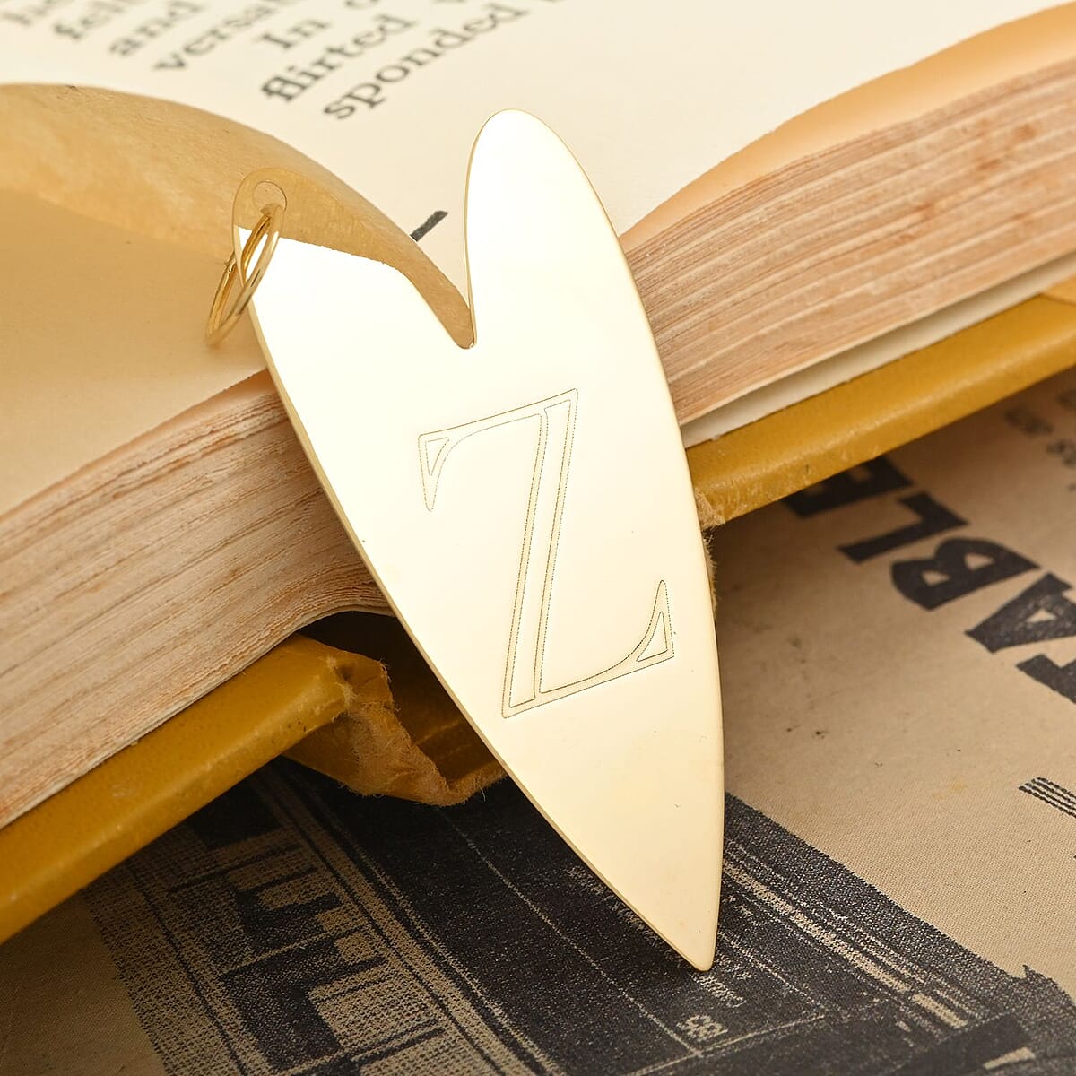 Italian 10K Yellow Gold Initial Z Heart Pendant image number 1