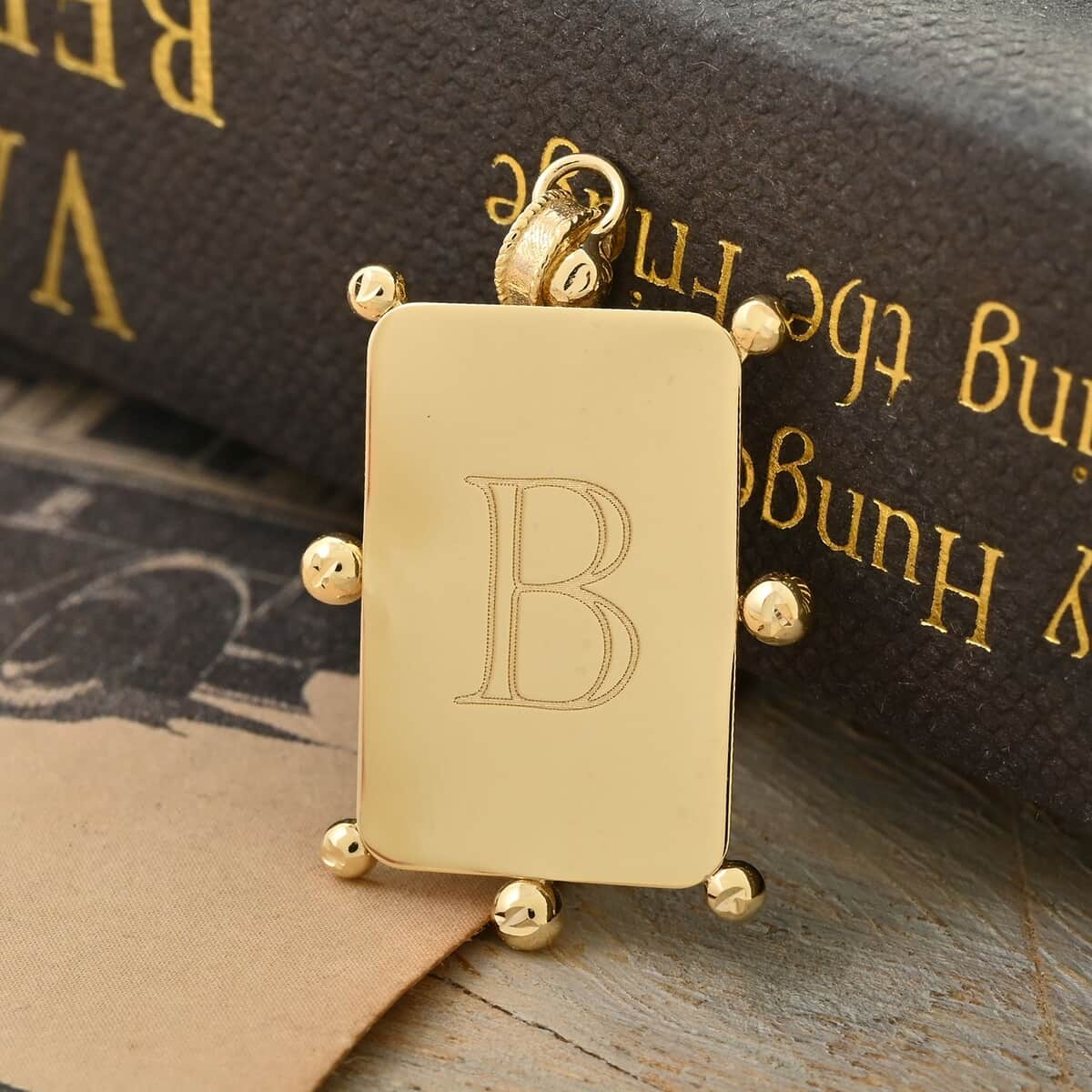 Italian 10K Yellow Gold Initial B Engravable Pendant image number 1