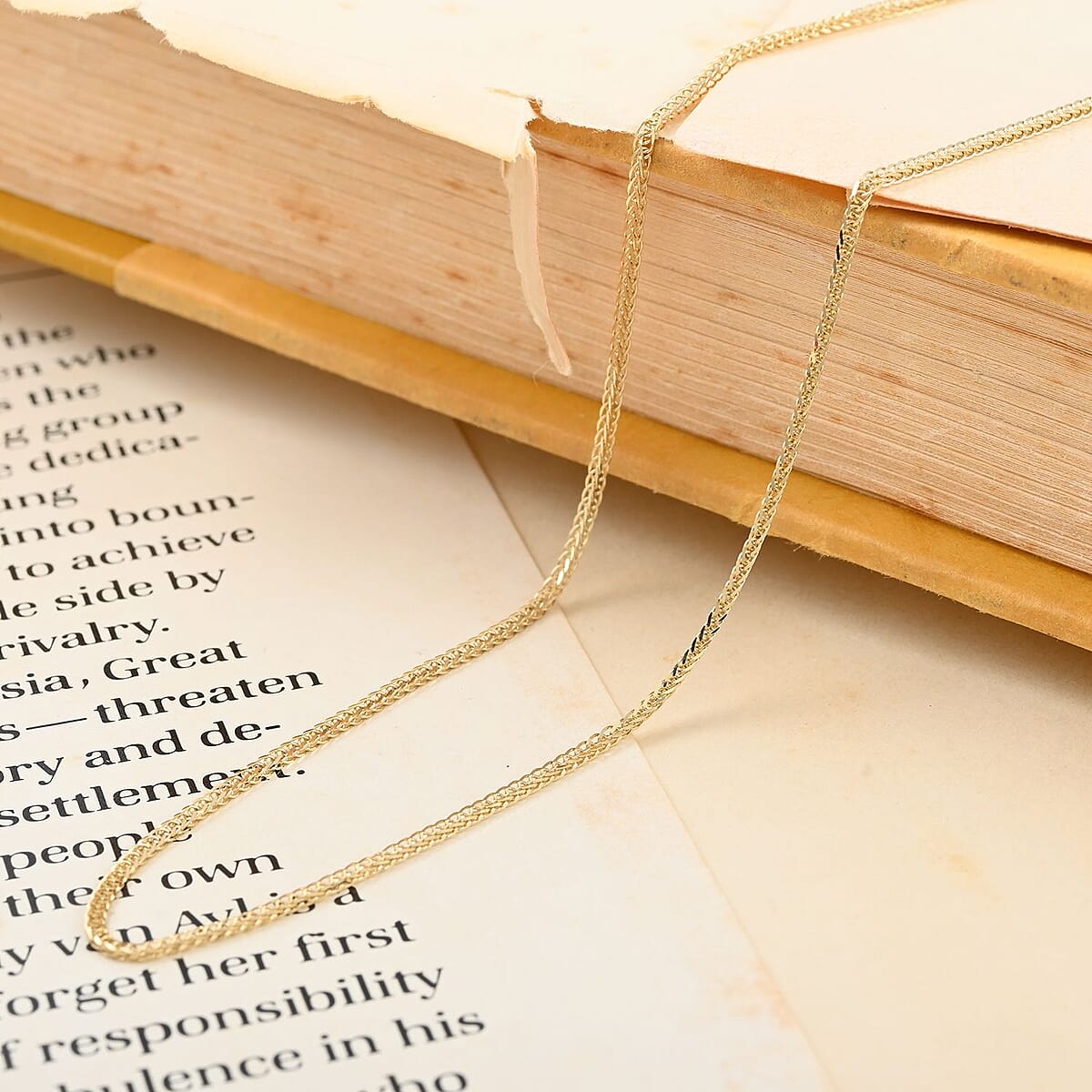 14K Yellow Gold 2.40mm Diamond-cut Triple Spiga Wheat Chain Necklace 22 Inches 10.60 Grams image number 1