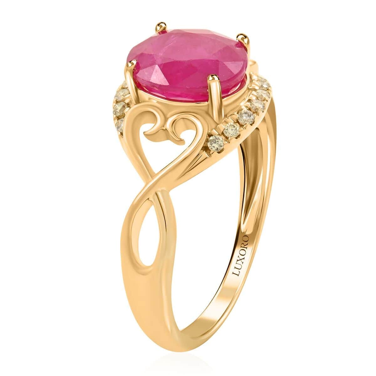 Certified & Appraised Luxoro 14K Yellow Gold AAA Mozambique Ruby and G-H I2 Diamond Ring (Size 7.0) 2.40 ctw image number 3