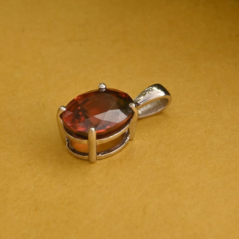 Luxoro 10K White Gold AAA Red Zircon Solitaire Pendant without Chain 3.00 ctw