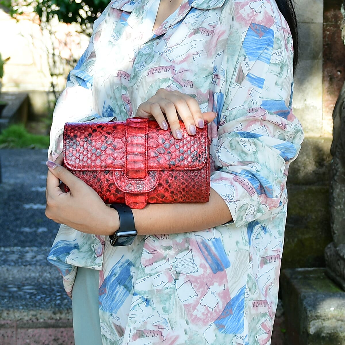 The Grand Pelle Handcrafted Red Color Genuine Python Leather Crossbody Wallet image number 2