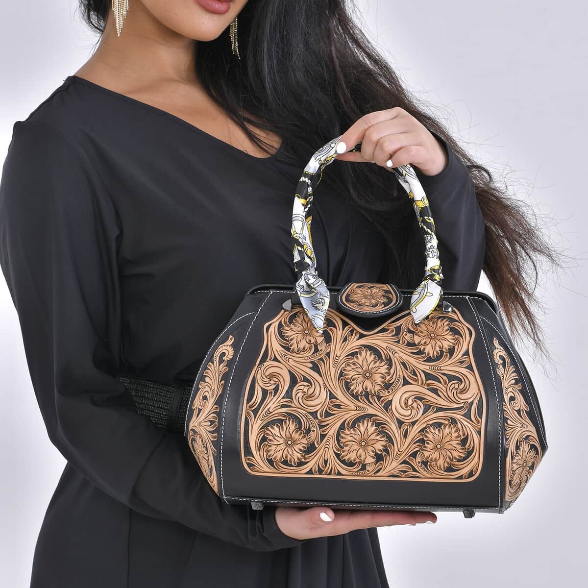 Grand Pelle Black with Solid Color Hand Engraving Flower Pattern Genuine Leather Crossbody Bag (14"x9"x7") image number 2