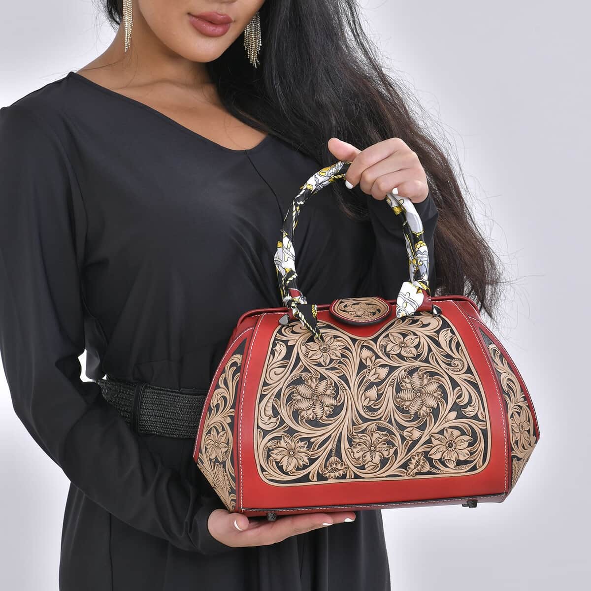 Grand Pelle Royal Collection Red with Solid Color Hand Engraving Flower Pattern Genuine Leather Tote Bag image number 2
