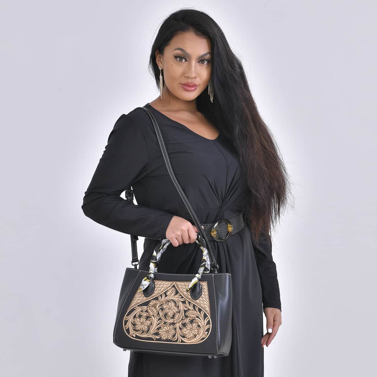 Grand Pelle Royal Collection Black with Solid Color Hand Engraving Flower Pattern Genuine Leather Tote Bag image number 1