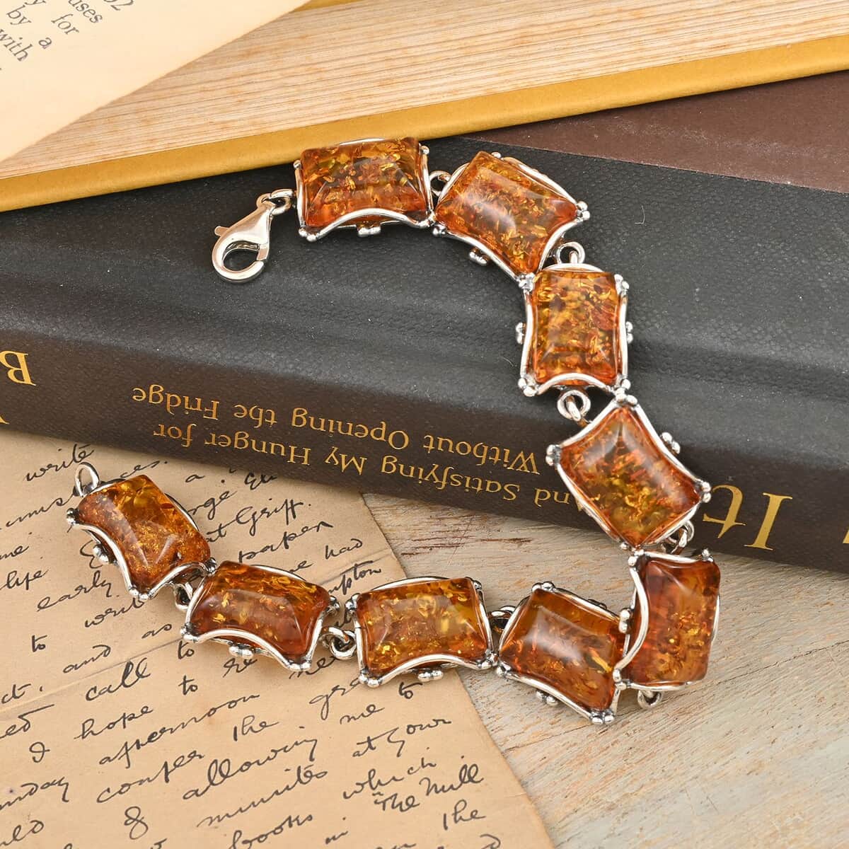 Baltic Amber Bracelet in Sterling Silver (7.00 In) image number 1