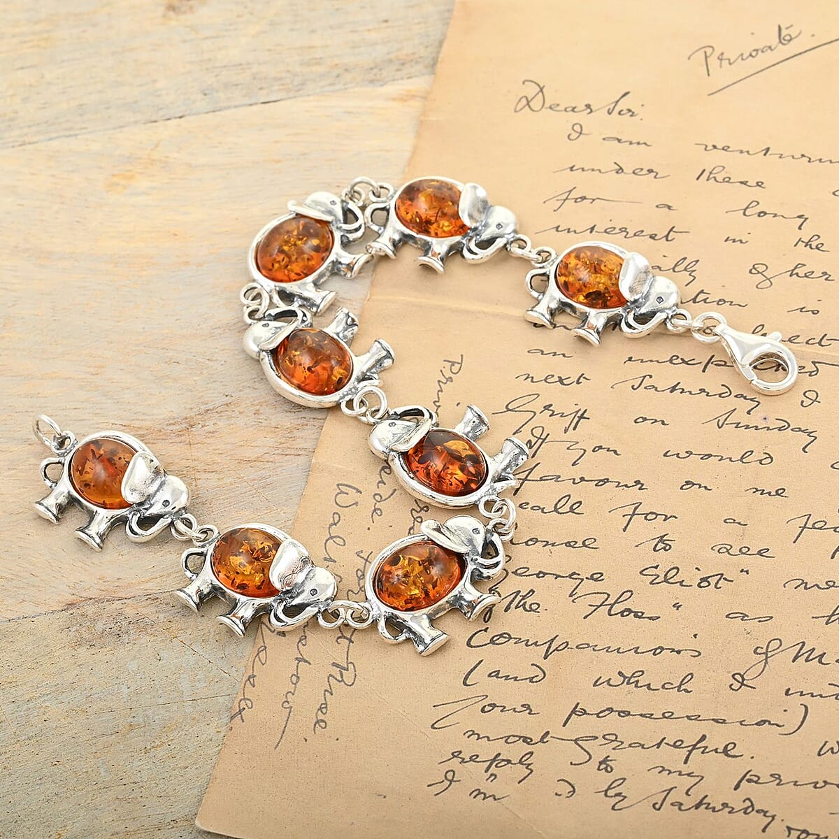 Baltic Amber Elephant Link Bracelet in Sterling Silver (7.50 In) image number 1
