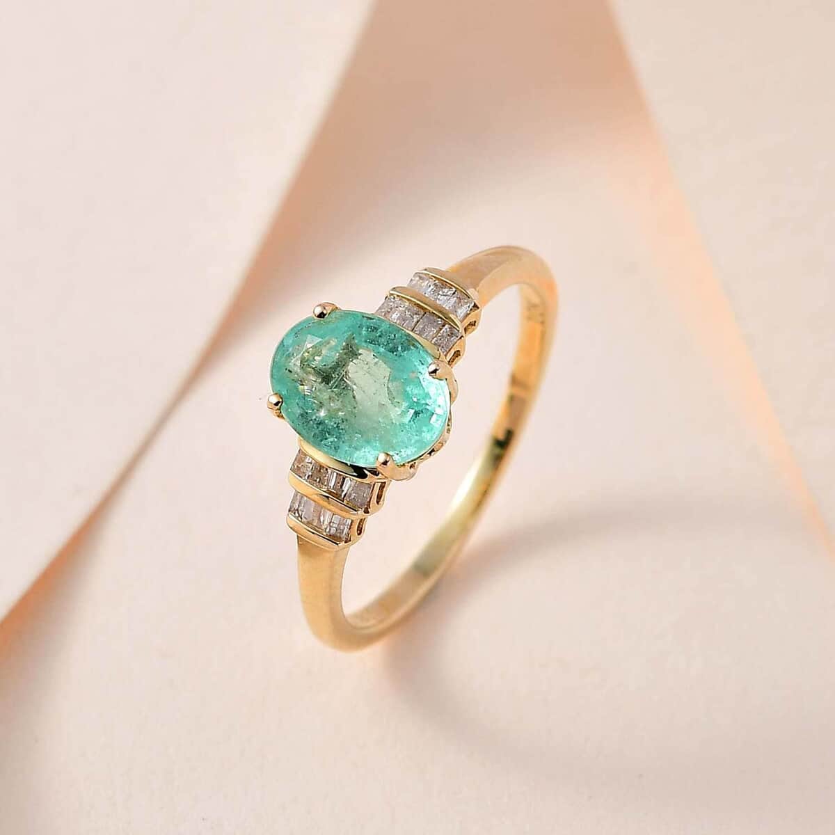 Luxoro 10K Yellow Gold Premium Boyaca Colombian Emerald and G-H I2 Diamond Ring (Size 8.0) 1.30 ctw image number 1