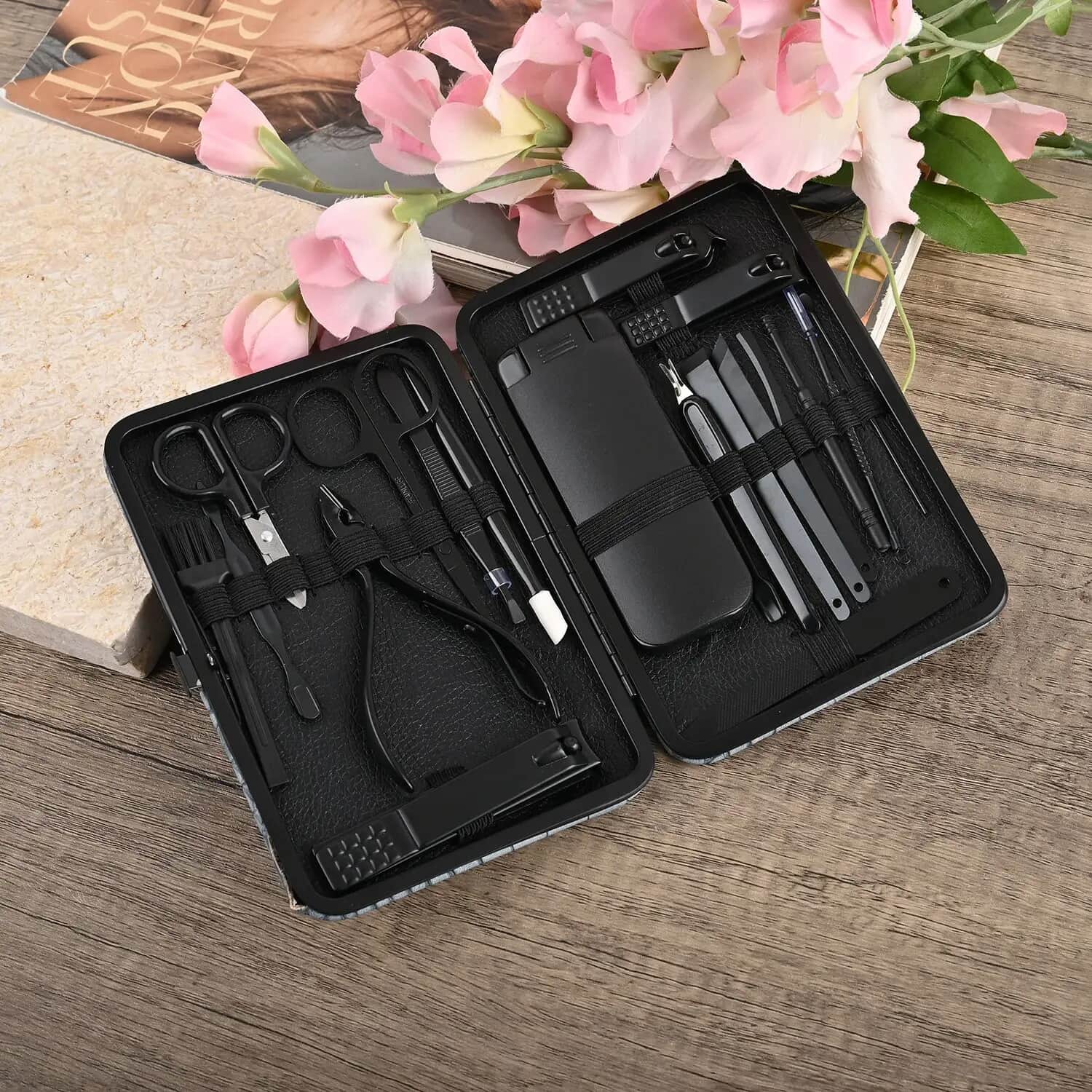 Coach Nail deals Grooming Kit with Zipper Case Mens Women’s Travel Set NEW Scissors