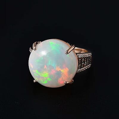 Luxoro 14K Rose Gold AAA Ethiopian Welo Opal, I3 Natural Champagne and White Diamond Ring (Size 11.0) 4.50 Grams 10.25 ctw