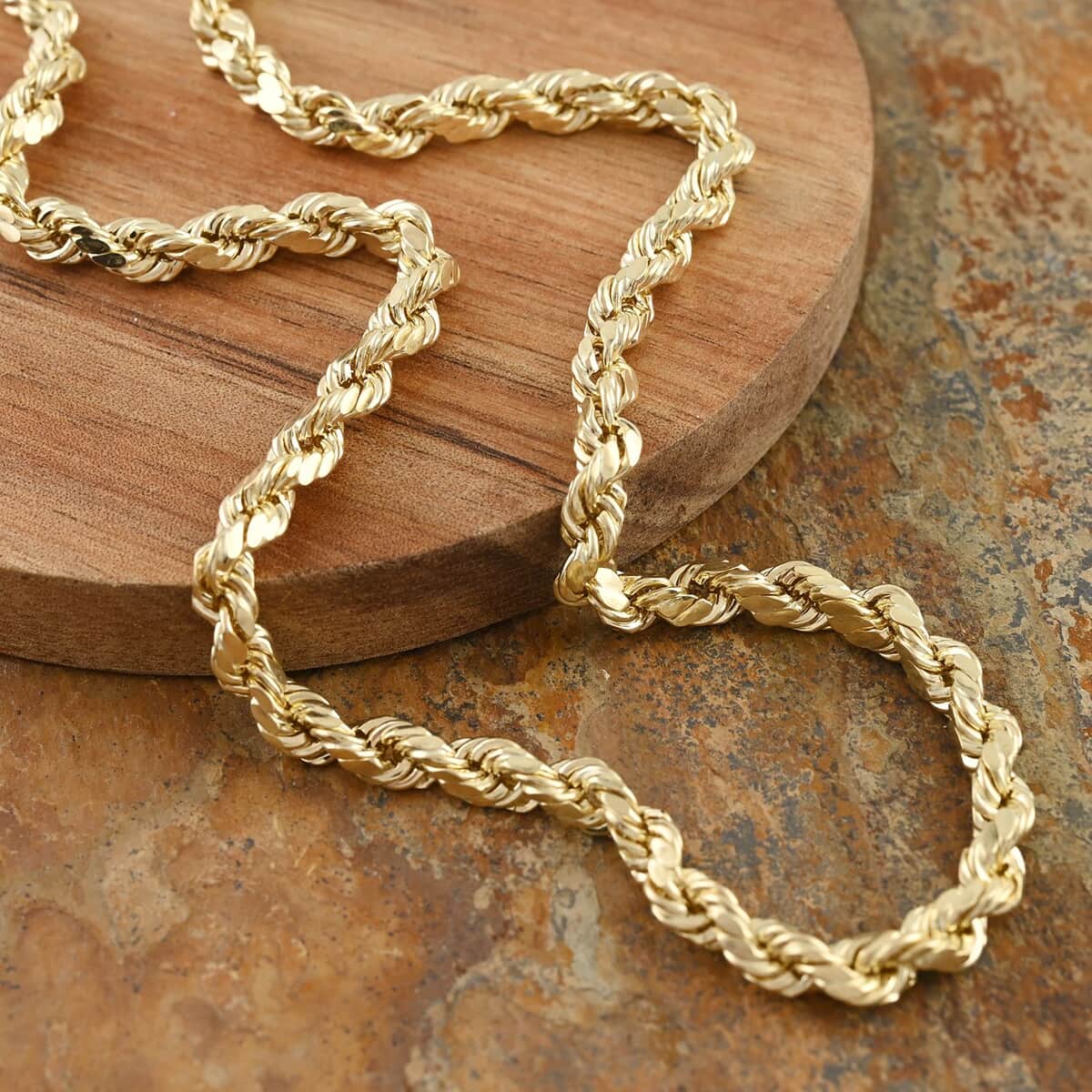 10K Yellow Gold 6mm Rope Chain Necklace 24 Inches 12.6 Grams