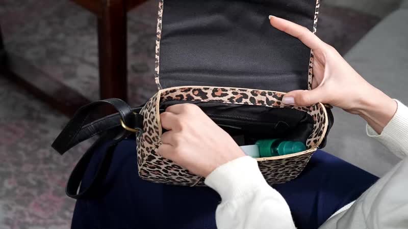 100% Genuine Leather Leopard Print Crossbody Sling Bag Size: 8.66(L)x8.07(H)x3.13(W) Inches Color: Brown