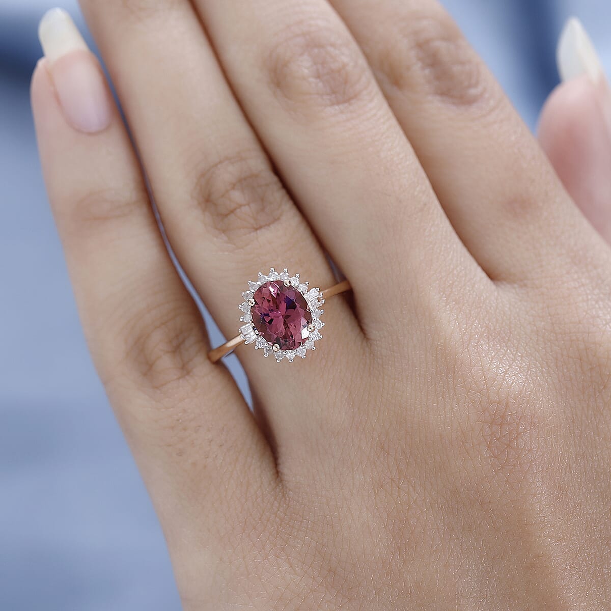 Luxoro 14K Rose Gold AAA Morro Redondo Pink Tourmaline and Diamond Floral Ring (Size 8.0) 2.00 ctw image number 2