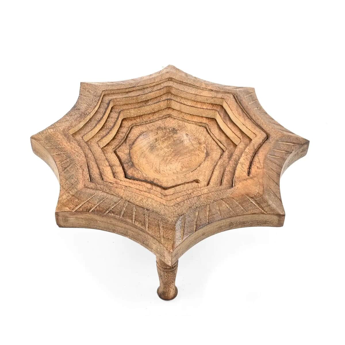 Octagon Shape Hand Carved Mango Wood Spring Tray with Small Legs image number 0