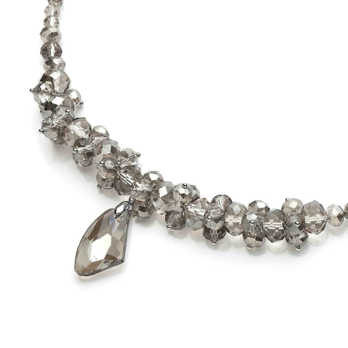 Simulated Gray Topaz Beaded Necklace 20-22 Inches in Silvertone image number 2