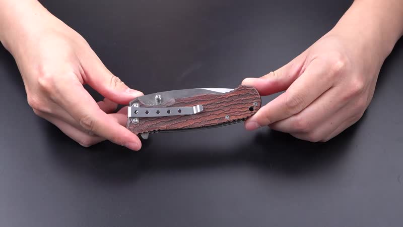 Brown Portable Folding Fox Printed Pattern Stainless Steel Knife (7.71")