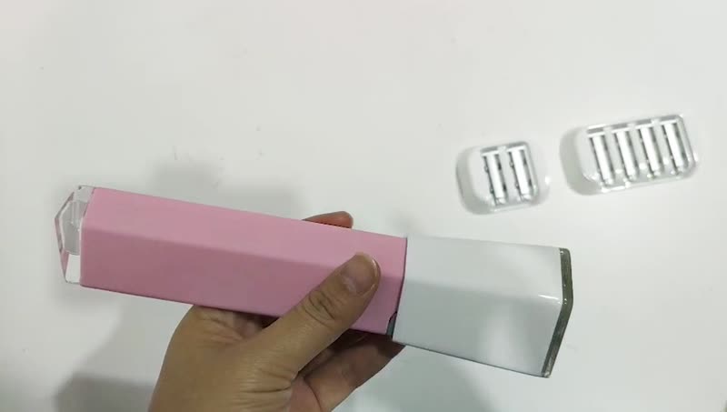 Beautech Pink 2 in 1 Reusable Dermaplaning Tool