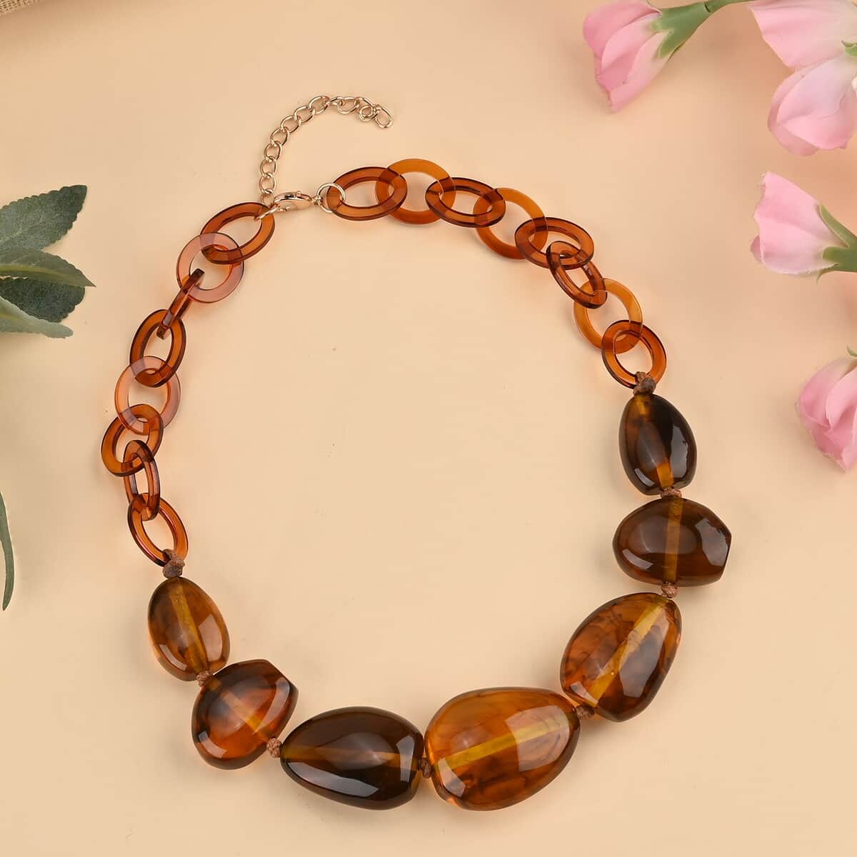 Brown Color Resin Necklace 20.5-22 Inches in Goldtone image number 1