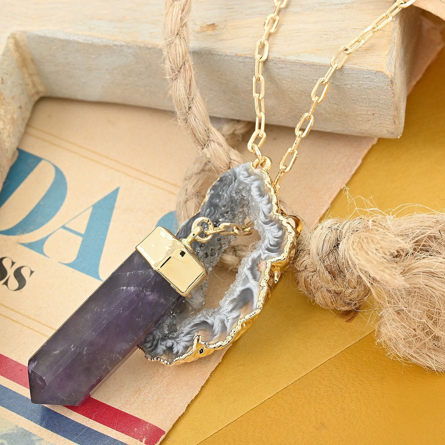 Made in Brazil Agate Occo and Terminated Dark Amethyst Necklace 18 Inches in Goldtone 44.85 ctw