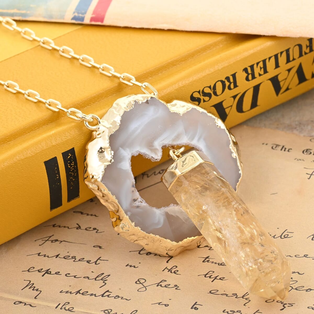 Made in Brazil Agate Occo and Terminated Light Citrine Pendant Necklace 18 Inches in Goldtone 82.50 ctw image number 1