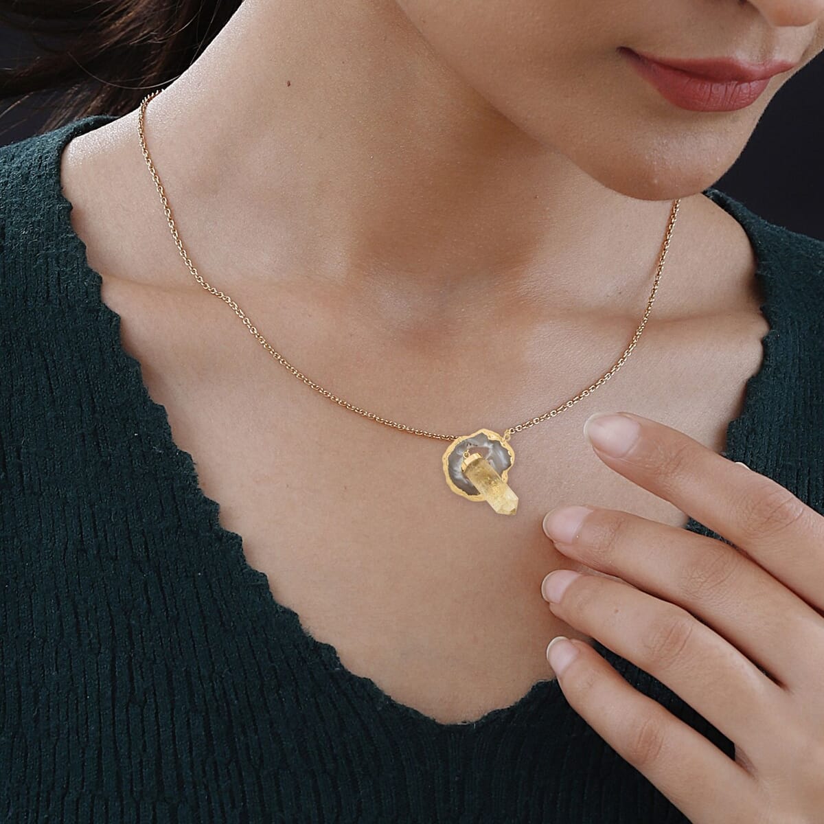 Made in Brazil Agate Occo and Terminated Light Citrine Pendant Necklace 18 Inches in Goldtone 82.50 ctw image number 2