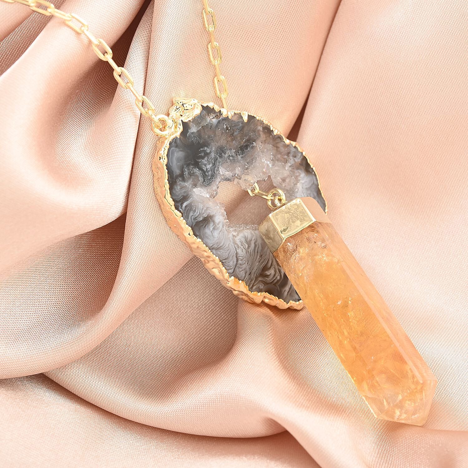 Made in Brazil Agate Occo, Terminated Light Citrine Pendant Necklace (18 Inches) in Goldtone 69.50 ctw