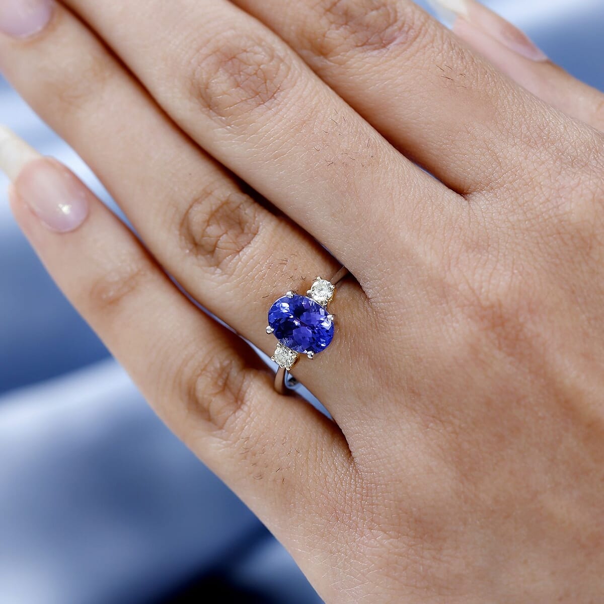 Luxoro 14K White Gold Premium Tanzanite and Natural Yellow Diamond I3 Trilogy Ring (Size 8.0) 2.15 ctw (Del. in 7-10 Days) image number 2